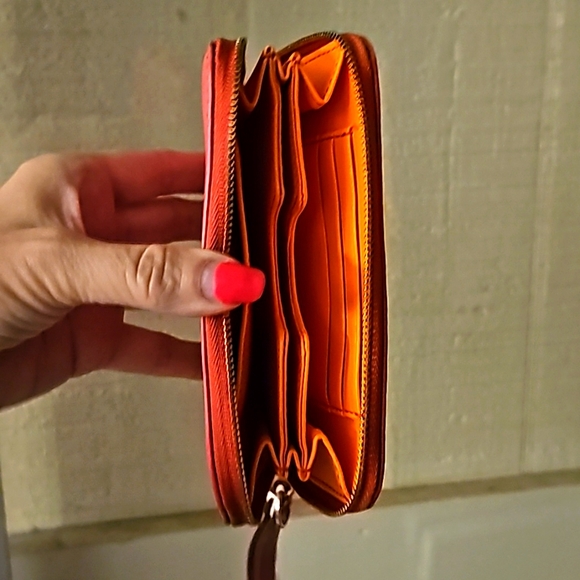 Fossil,  Pink Wristlet, Wallet 4 x 6.5in - Picture 2 of 2